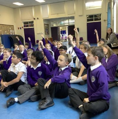 This week, Year 5 took part in a European Languages Day workshop, where they learnt their colours in French.